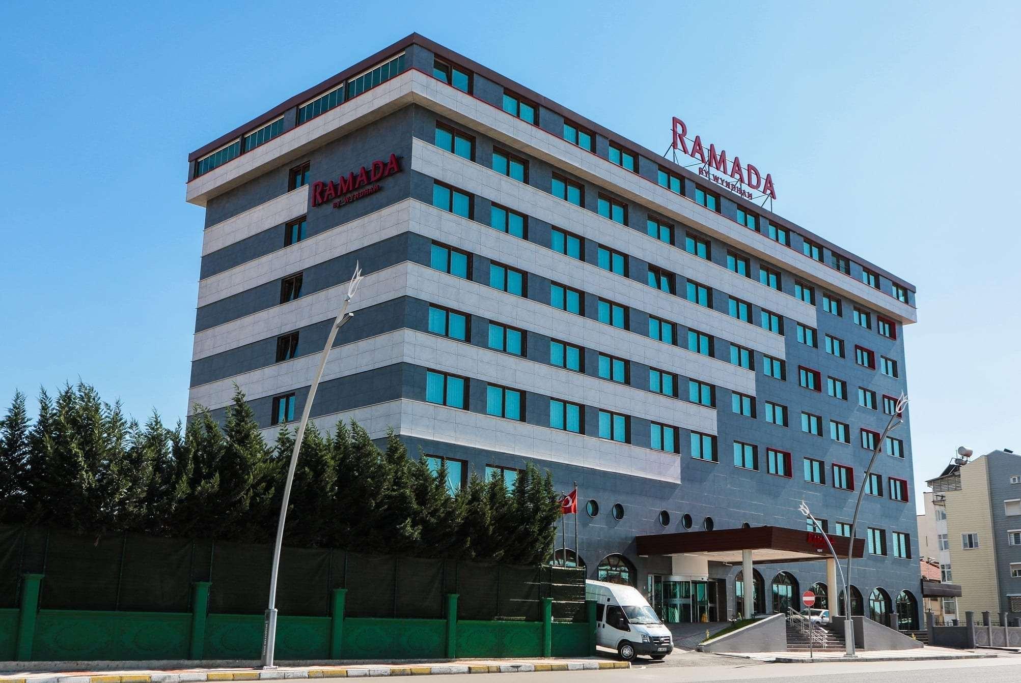 Ramada Usak Hotel Exterior photo