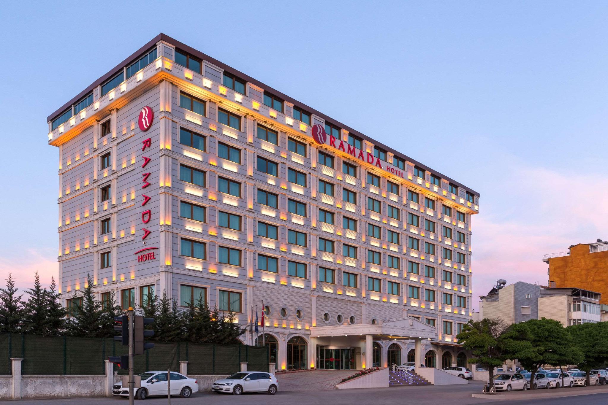 Ramada Usak Hotel Exterior photo