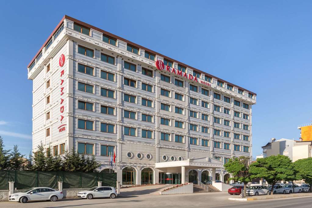 Ramada Usak Hotel Exterior photo